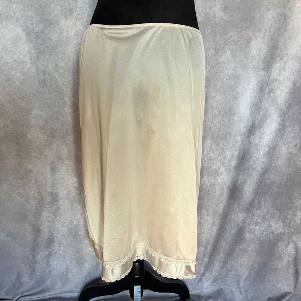 Vtg 70s 80s Sears Doesnt Slip Beige Half Slip Lingerie M Lace Trim Pin-up Skirt - Picture 2 of 7
